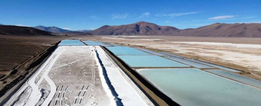 Minera australiana comienza la construcción de su proyecto para extraer litio en Argentina